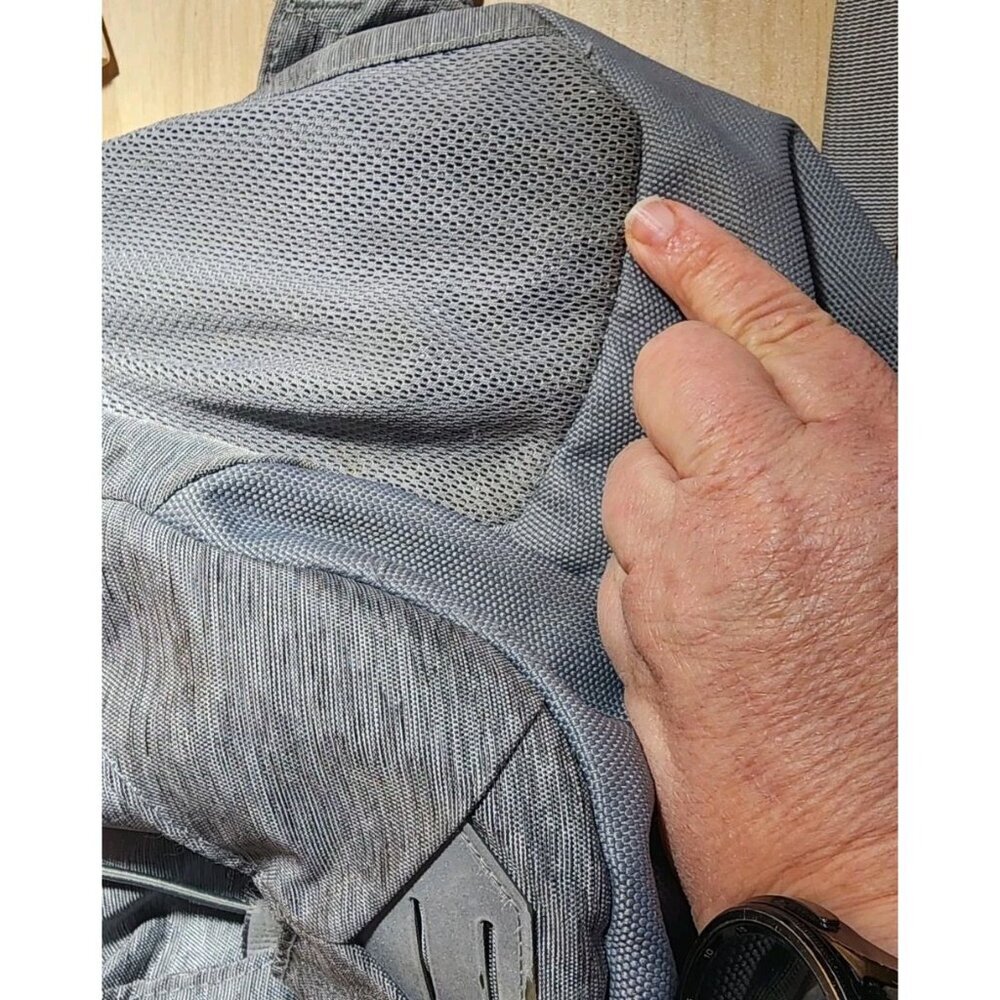 UNISEX, MEN AND WOMEN NORTH FACE JESTER GREY BACKPACK - Picture 6 of 13